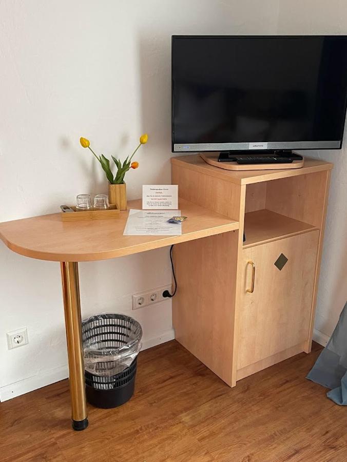 Zum Schwanen Garni Hotel Buggingen Eksteriør billede