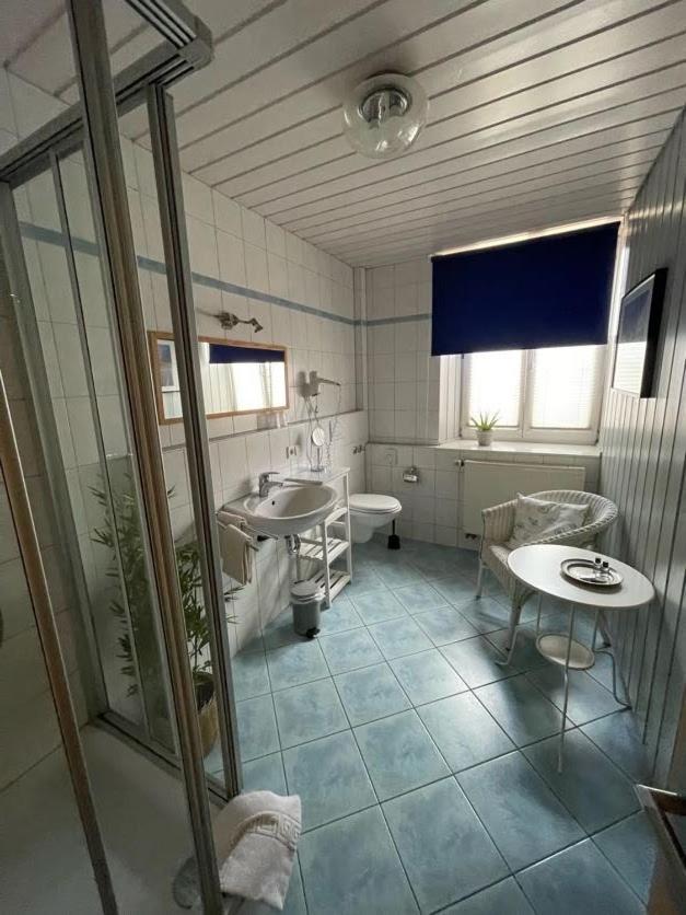 Zum Schwanen Garni Hotel Buggingen Eksteriør billede